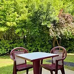 Au Jardin De Pages D'hotes Et Bed & Breakfast *