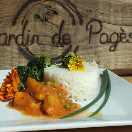 Au Jardin De Pages D'hotes Et Bed and Breakfast