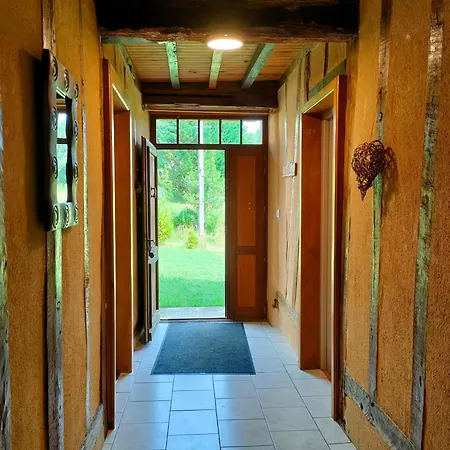 Au Jardin De Pages D'hotes Et Bed and Breakfast