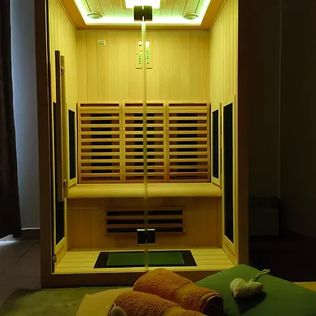 Au Jardin De Pages D'hotes Et Bed & Breakfast *