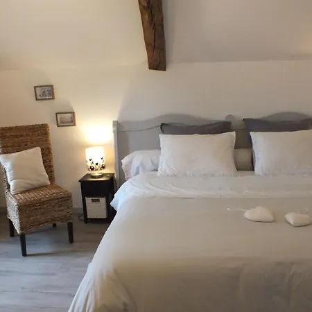 Frühstückspension Au Jardin De Pages D'hotes Et *