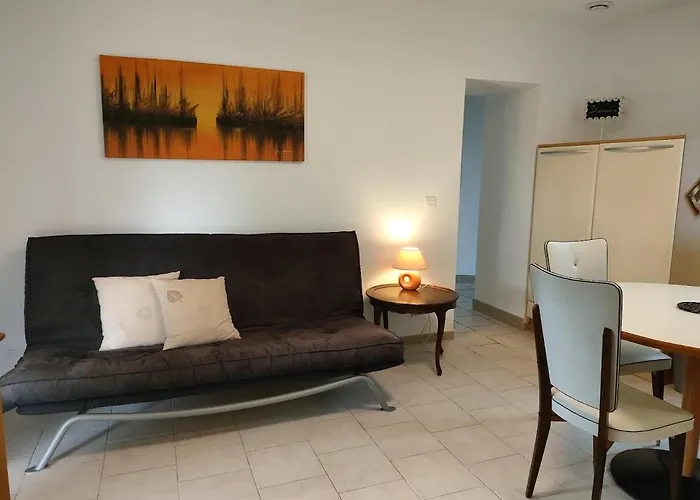 Frühstückspension Au Jardin De Pages D'hotes Et